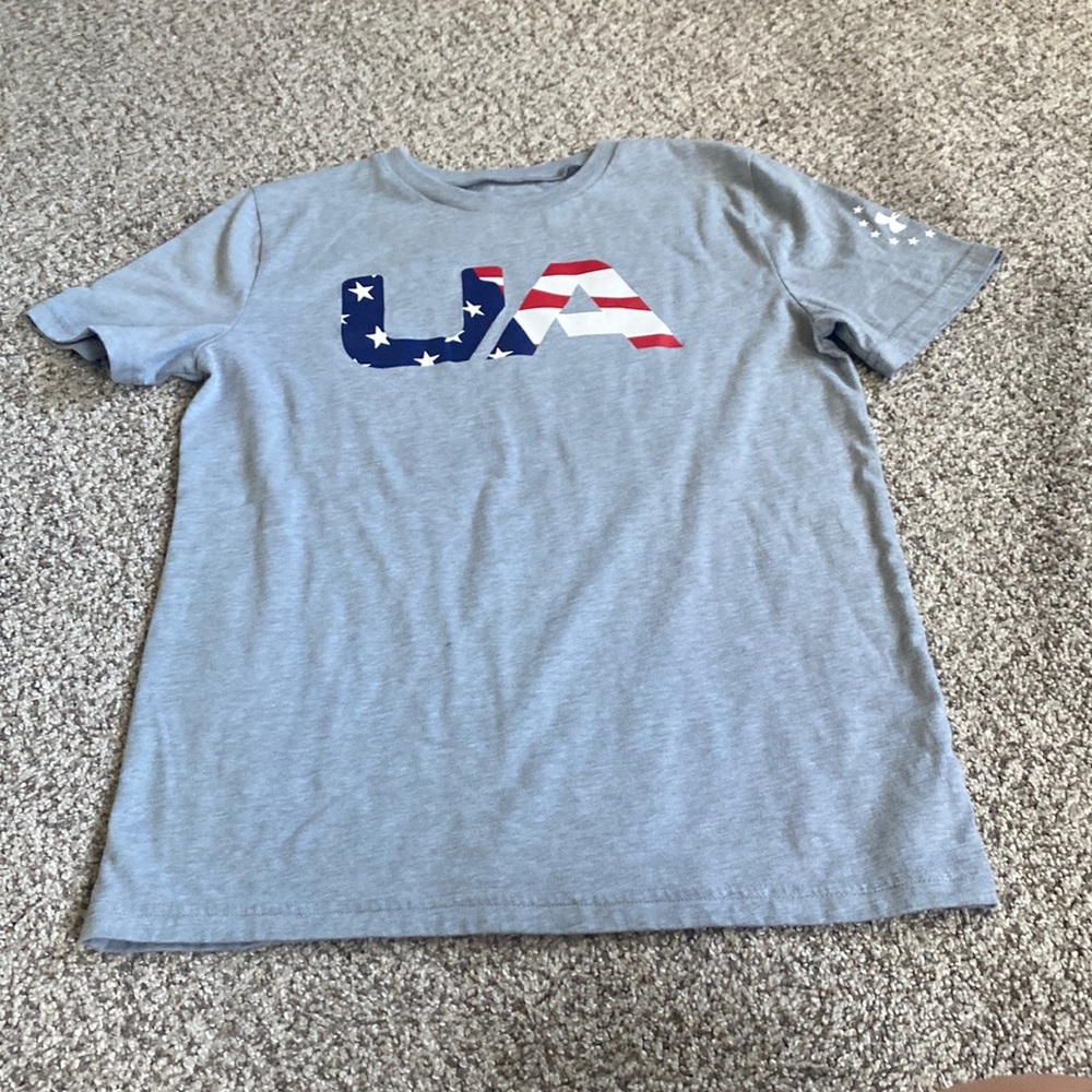 boys under armour tshirt